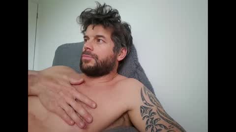 Snapshot of pete_le_meat chatting on 2, 4, 2026 pete_le_meat online show from 2, 4, 2026