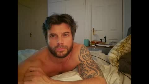 Snapshot of pete_le_meat chatting on 5, 4, 2026 pete_le_meat online show from 5, 4, 2026