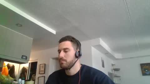 Snapshot of peterskinny24 chatting on 6, 12, 2024         ttps VF8L9ABFMref wl share online show from 6, 12, 2024