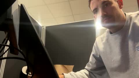 Snapshot of peterskinny24 chatting on 18, 2, 2025         ttps VF8L9ABFMref wl share online show from 18, 2, 2025