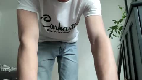 Snapshot of petetheslut chatting on 2, 1, 2025 pete online show from 2, 1, 2025