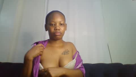 Snapshot of petite_ebony4 chatting on 23, 2, 2026 Petite ebony online show from 23, 2, 2026