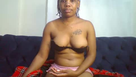 Snapshot of petite_ebony4 chatting on 21, 4, 2026 Petite ebony online show from 21, 4, 2026