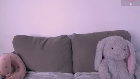 petite paola online show from 2, 7, 2026
