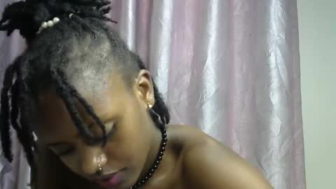 petite_star2 online show from 29, 11, 2025