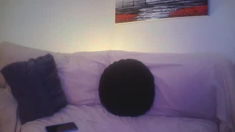 Snapshot of petite_treat_ chatting on 2, 2, 2025 petite treat online show from 2, 2, 2025