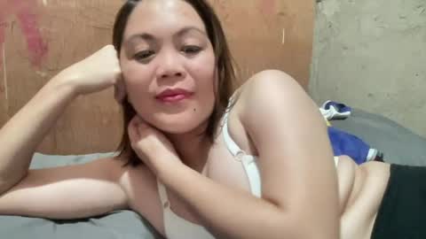 Snapshot of petiteasian_angel chatting on 21, 4, 2026 Hanna online show from 21, 4, 2026