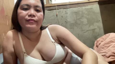Snapshot of petiteasian_angel chatting on 21, 5, 2026 Hanna online show from 21, 5, 2026
