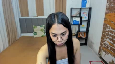 Snapshot of petiteasianyukie chatting on 14, 1, 2026 Yukie online show from 14, 1, 2026