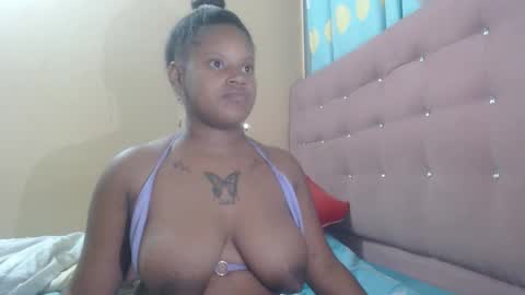 petitechocolatemommy online show from 14, 12, 2025