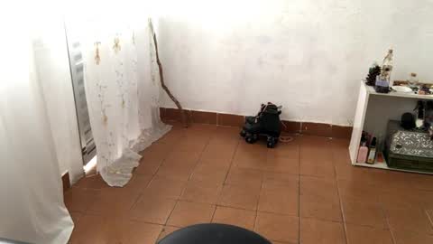 Mlian online show from 1, 4, 2026