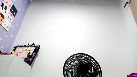 Snapshot of petiteivoryqueen chatting on 19, 3, 2026 danna online show from 19, 3, 2026