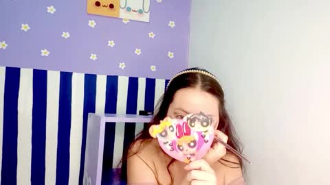 Snapshot of petiteivoryqueen chatting on 4, 4, 2026 danna online show from 4, 4, 2026