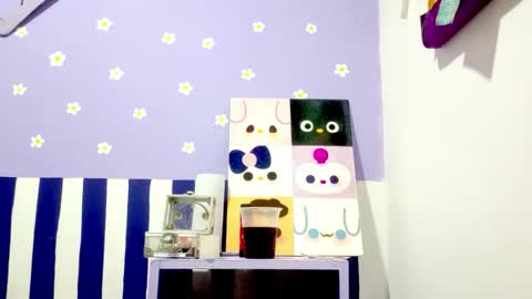 Snapshot of petiteivoryqueen chatting on 19, 4, 2026 danna online show from 19, 4, 2026