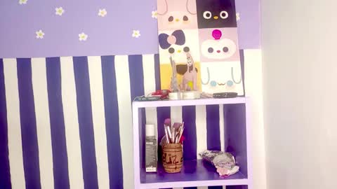 Snapshot of petiteivoryqueen chatting on 27, 4, 2026 danna online show from 27, 4, 2026