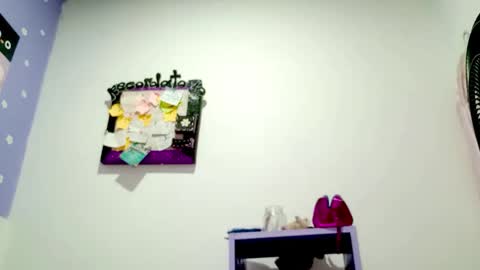 Snapshot of petiteivoryqueen chatting on 23, 5, 2026 danna online show from 23, 5, 2026