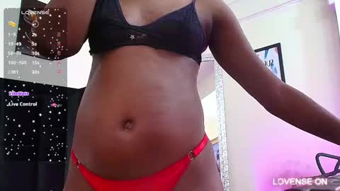 Snapshot of petitelittleebony chatting on 10, 12, 2024 little sharon online show from 10, 12, 2024