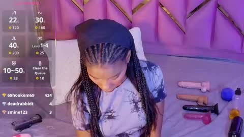 Snapshot of petitelittleebony chatting on 8, 11, 2025 little sharon online show from 8, 11, 2025