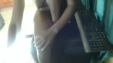 Snapshot of petiteme1 chatting on 23, 1, 2025 petiteme1 online show from 23, 1, 2025