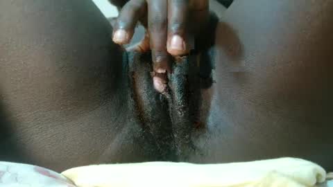 Snapshot of petiteme1 chatting on 22, 2, 2025 petiteme1 online show from 22, 2, 2025