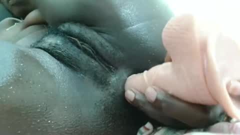 Snapshot of petiteme1 chatting on 25, 10, 2025 petiteme1 online show from 25, 10, 2025