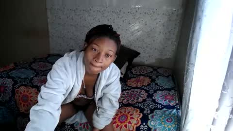 petitesammy online show from 10, 6, 2026