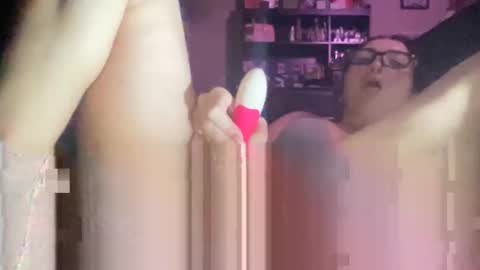 Snapshot of petitesexysabrina chatting on 22, 10, 2025 petitesexysabrina online show from 22, 10, 2025