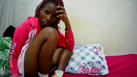 petitetasha online show from 14, 9, 2025