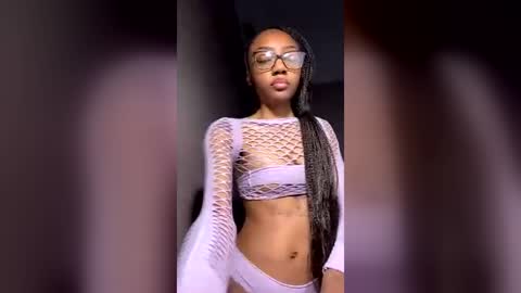 petitetingz online show from 28, 6, 2026