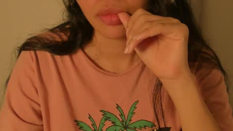 Snapshot of petitgirl_ chatting on 12, 3, 2025  J A S S  online show from 12, 3, 2025