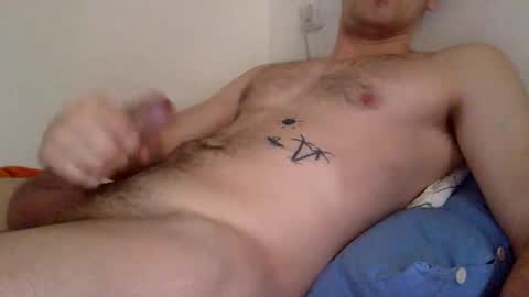 Snapshot of petitpop chatting on 24, 11, 2025 petitpop online show from 24, 11, 2025