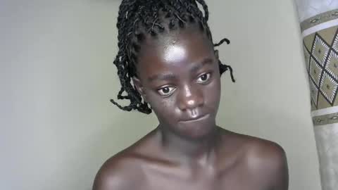 petitte_gyaal online show from 5, 11, 2025