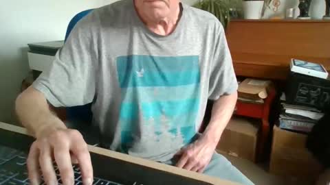 petitwilly online show from 5, 5, 2026