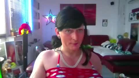 Snapshot of petrathomas chatting on 6, 1, 2026 LIZA online show from 6, 1, 2026