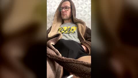 Snapshot of petrovichxxx81 chatting on 10, 4, 2026 petrovichxxx81 online show from 10, 4, 2026