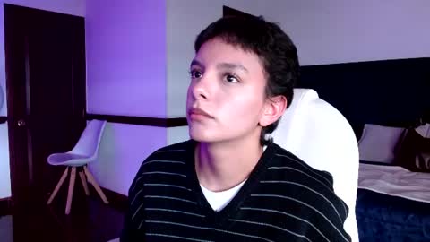 Snapshot of peytongh_ chatting on 7, 7, 2026 THG BABY online show from 7, 7, 2026