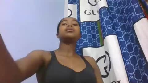 phania185885 online show from 26, 2, 2026