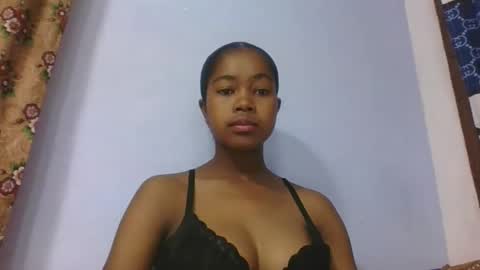 phania185885 online show from 8, 3, 2026