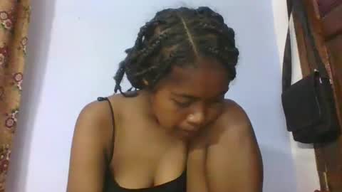 phania185885 online show from 10, 4, 2026