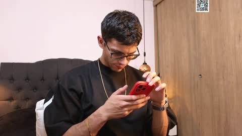 phantom_bigger1 online show from 17, 1, 2025