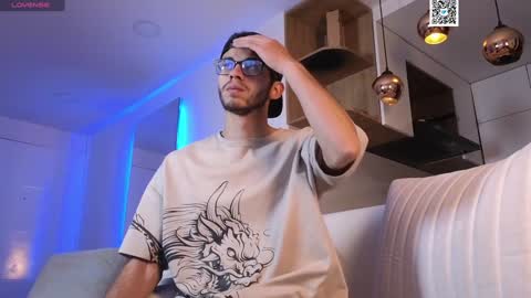 phantom_bigger1 online show from 4, 2, 2025