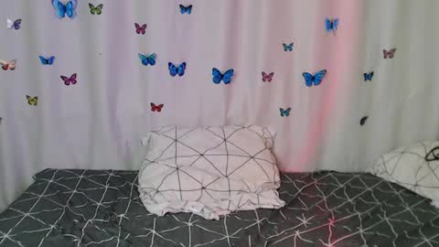 Snapshot of phantommira chatting on 24, 2, 2025 phantommira online show from 24, 2, 2025