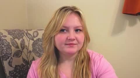 PhatAssBlond online show from 19, 4, 2026