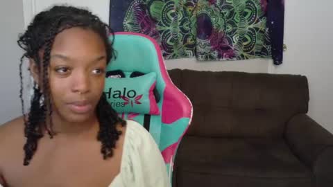Snapshot of phatjuicypeach chatting on 22, 6, 2026 Destiny Adams online show from 22, 6, 2026