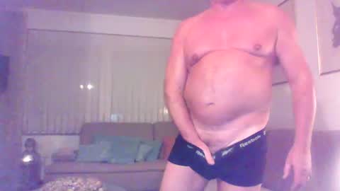 Phil online show from 22, 10, 2025