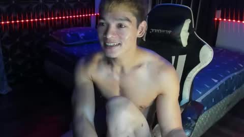 Snapshot of philhotbody chatting on 22, 1, 2025 AJ online show from 22, 1, 2025