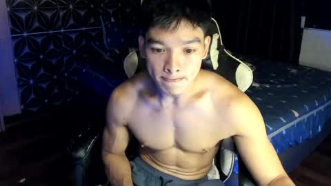 Snapshot of philhotbody chatting on 10, 2, 2025 AJ online show from 10, 2, 2025