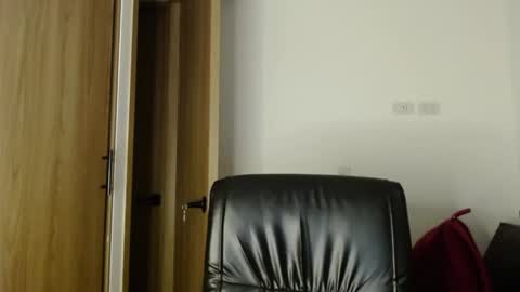 Snapshot of philipdj1 chatting on 22, 4, 2026 philipdj1 online show from 22, 4, 2026