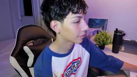 Snapshot of philipe_moonlight_ chatting on 19, 10, 2025 Phil.   INDEPENDENT MODEL online show from 19, 10, 2025
