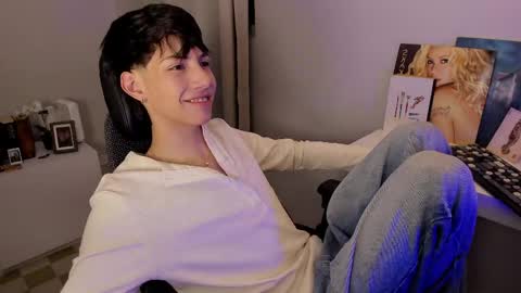 Snapshot of philipe_moonlight_ chatting on 2, 4, 2026 Phil. INDEPENDENT MODEL online show from 2, 4, 2026